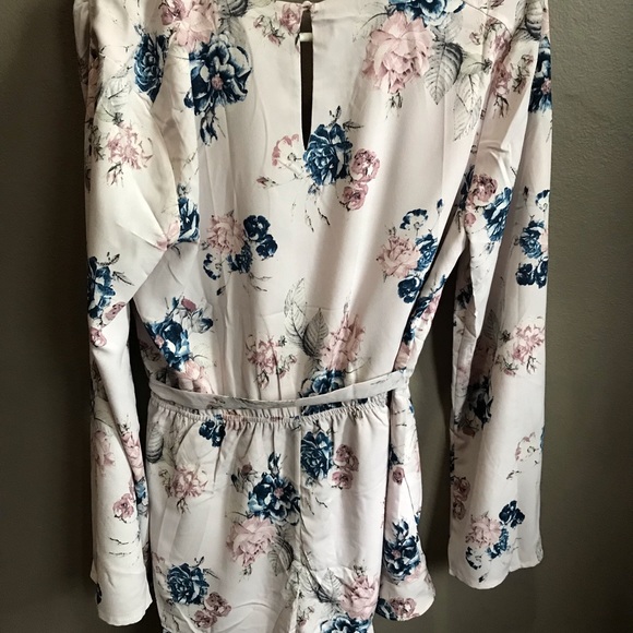 Romper - Picture 2 of 2